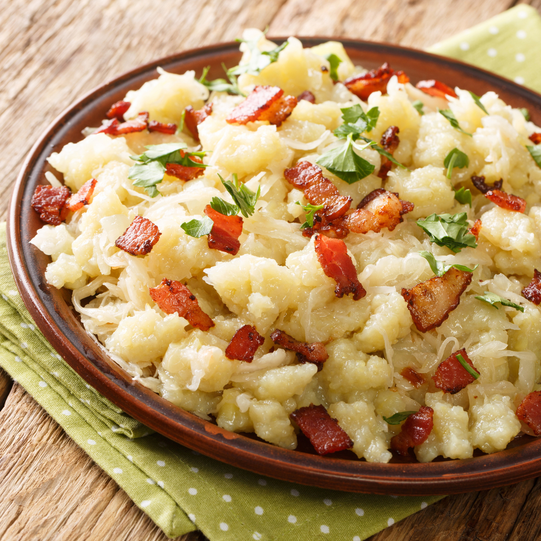 Juhtúrós Sztrapacska - ungerska potatisnudlar med ost & knaprigt bacon